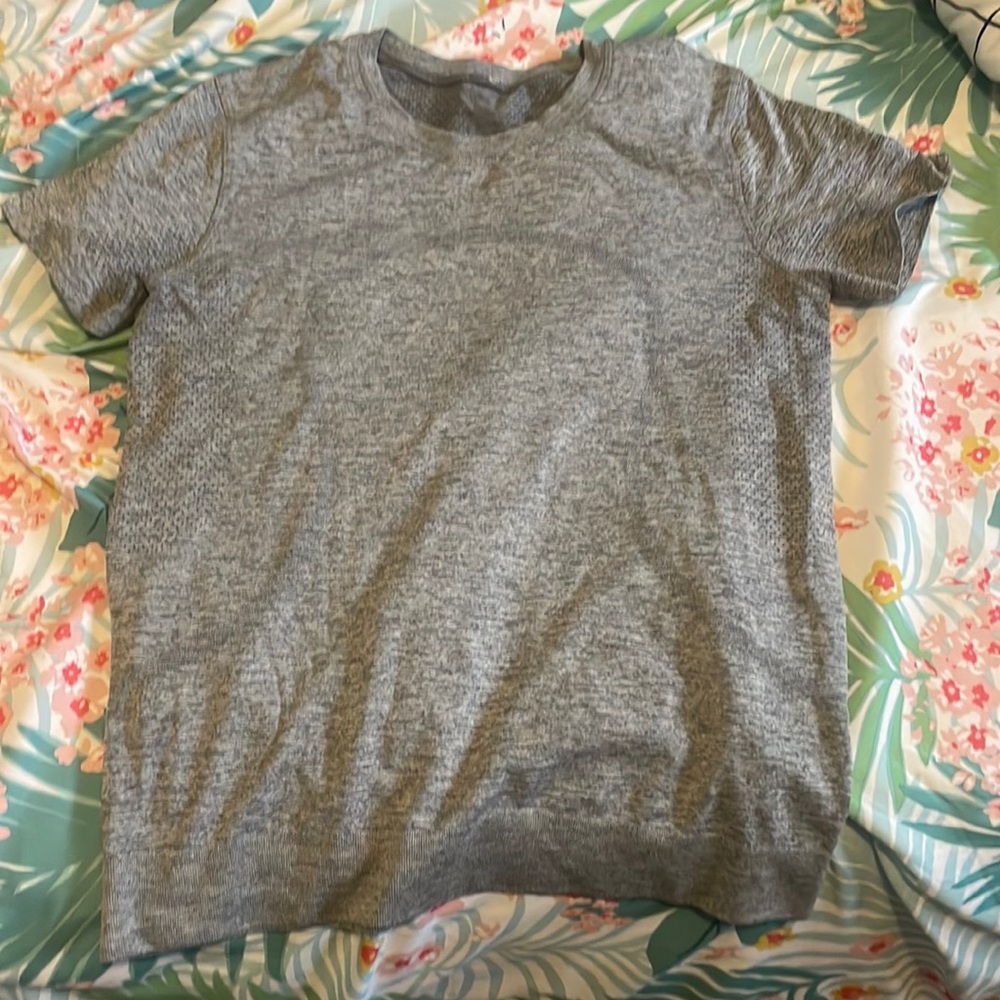 Gray lululemon swiftly tec